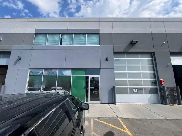 8888 warehouse AVE NE, Calgary, AB T3N 1N8