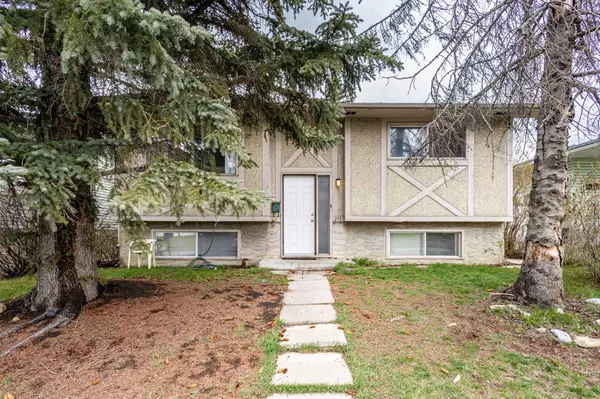 Calgary, AB T2A3L1,211 Marlyn PL NE