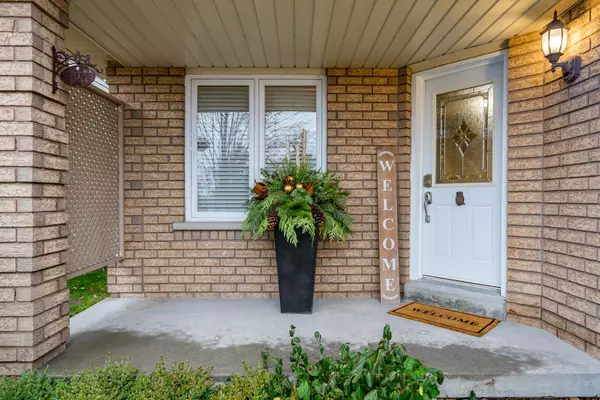 Oshawa, ON L1J 8N3,1134 Beaver Valley CRES