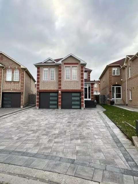 53 Avenida ST, Markham, ON L3P 1A1