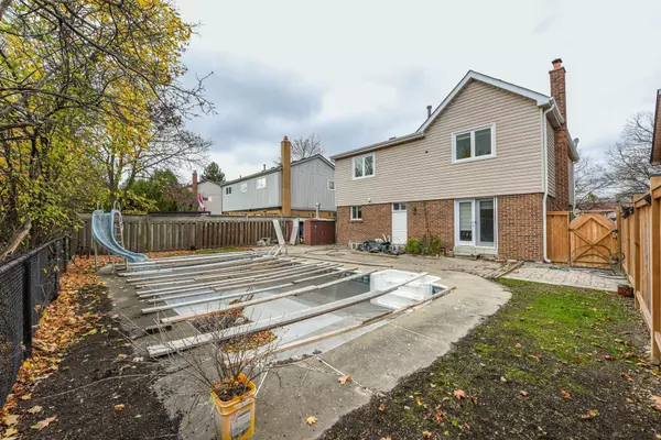 Brampton, ON L6S 3E3,47 Milford CRES S