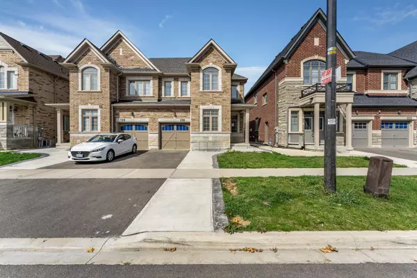 126 Dolobram TRL #MAIN, Brampton, ON L7A 4Y5