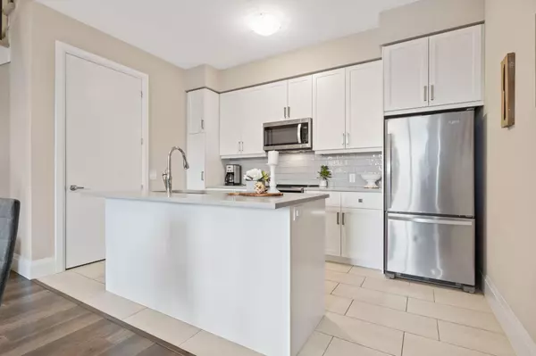 Guelph, ON N1E 0S6,73 Arthur ST S #103