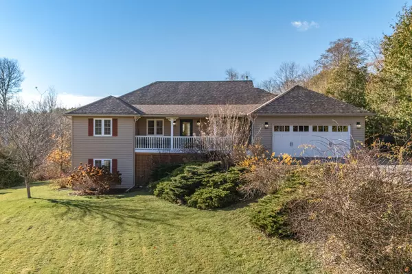 2084 Ron Harnden RD, Hamilton Township, ON K9A 4J8