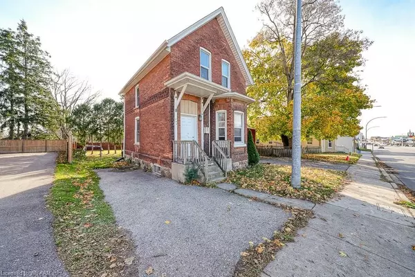 Oxford, ON N4S 1E9,742 DUNDAS ST