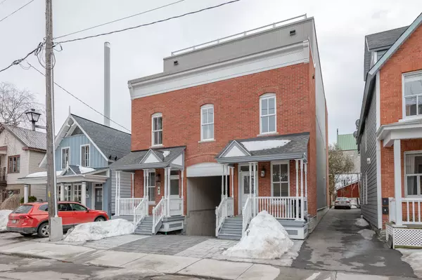 Lower Town - Sandy Hill, ON K1N 5A9,52 Bolton ST #A