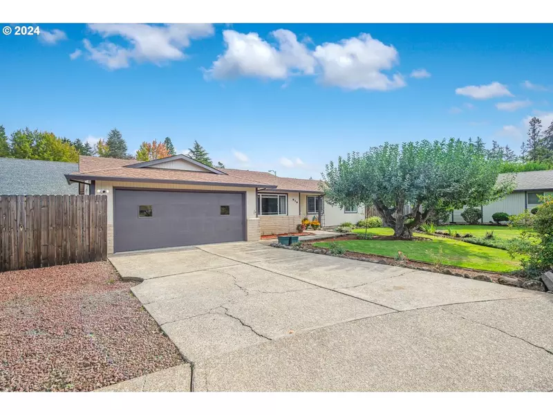 610 NW 3RD CT, Mc Minnville, OR 97128