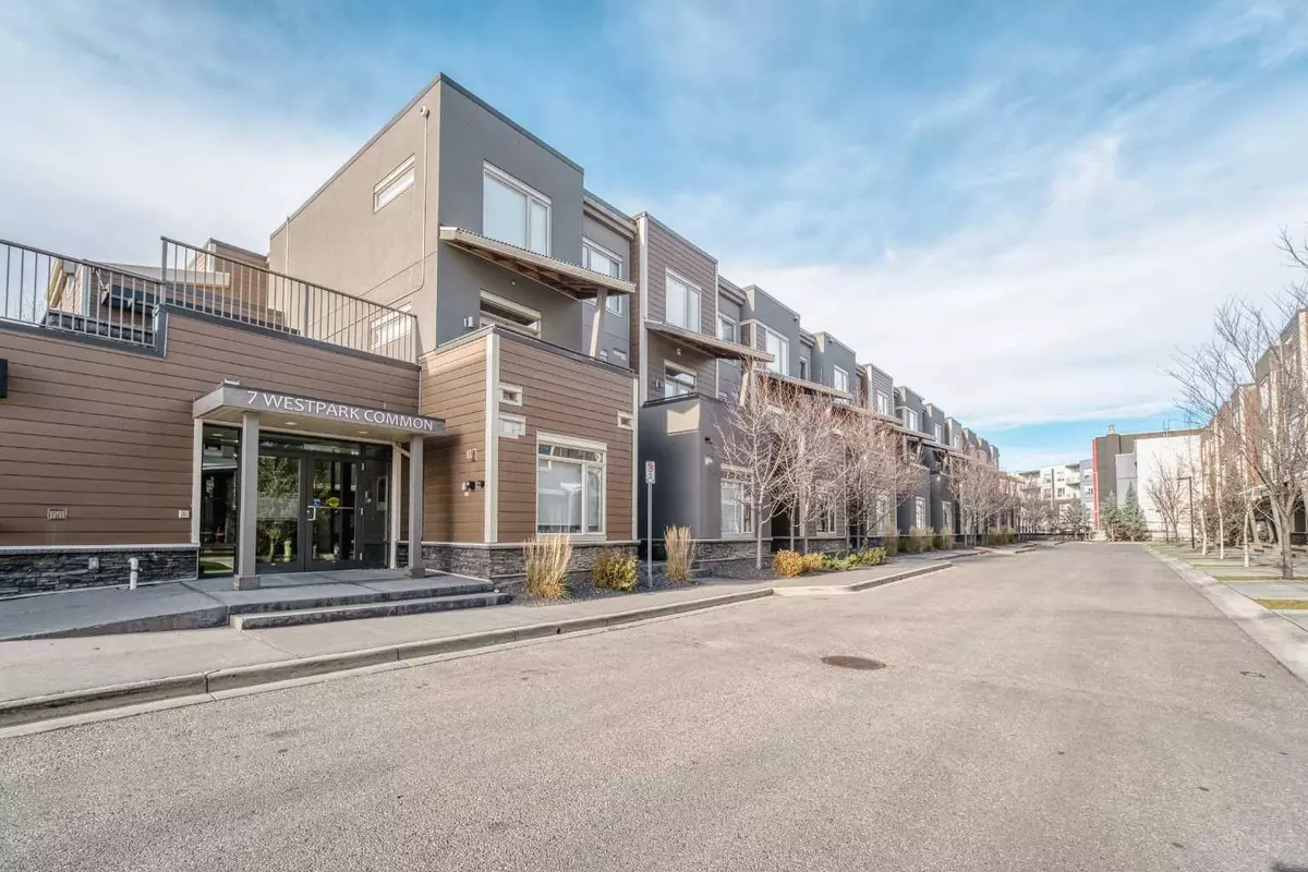 Calgary, AB T3H 0Y4,7 Westpark Common SW #220