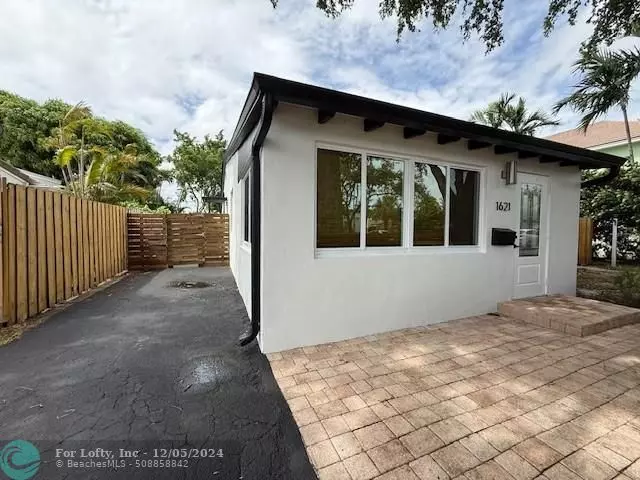 Fort Lauderdale, FL 33305,1621 NE 16th Ter  #1621