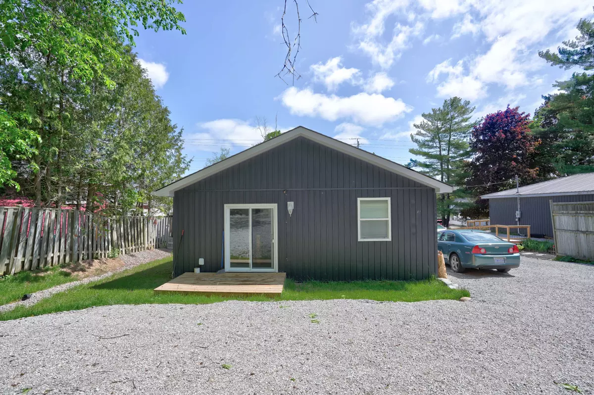 Orillia, ON L3V 4A7,447 Sundial DR