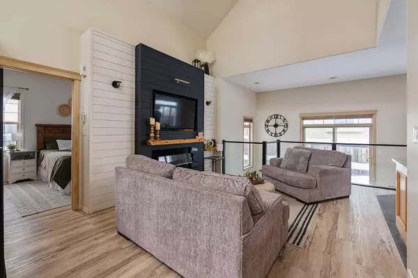 Lloydminster, AB T9V 3K3,2802 67 AVE