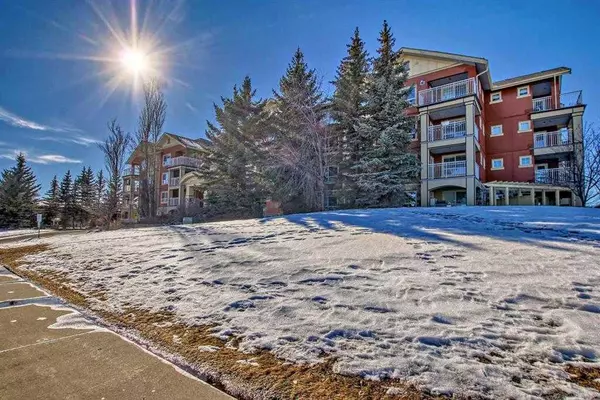 5115 Richard RD SW #320, Calgary, AB T3E 7M7