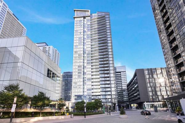 70 Queens Wharf RD #312, Toronto C01, ON M5V 0J2