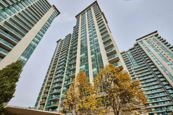 35 Bales AVE #901, Toronto C14, ON M2N 7L7