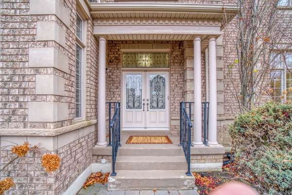 Vaughan, ON L4H 0N9,165 Grand Vallore CRES