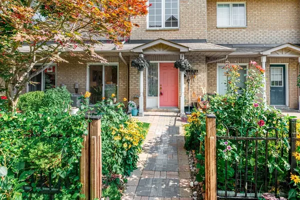 5 St Moritz WAY #8, Markham, ON L3R 4Z8