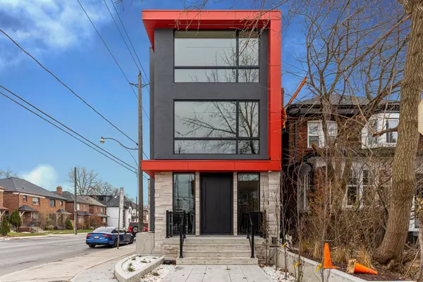 218 Jane ST, Toronto W02, ON M6S 3Y9