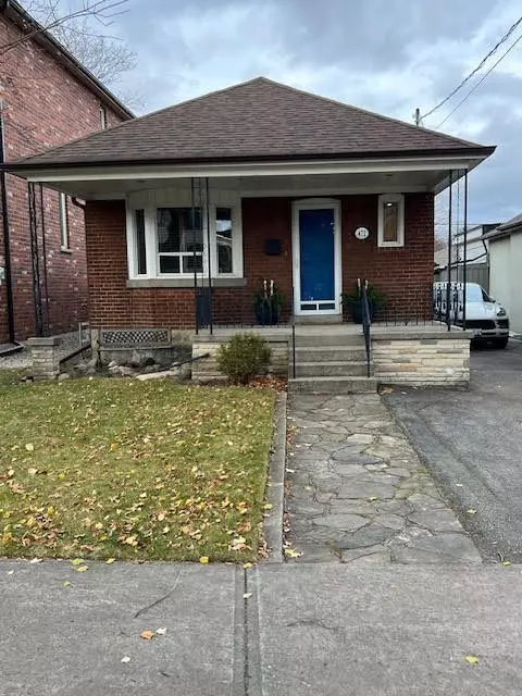 472 Glen Park AVE, Toronto W04, ON M6B 2G1