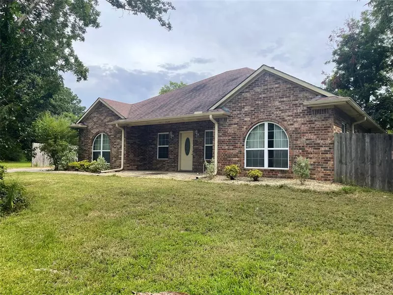 1520 Main Street, Teague, TX 75860