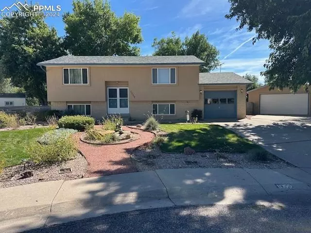 1099 Wakita DR, Colorado Springs, CO 80915