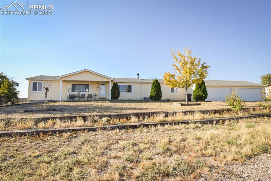 908 E Waverly DR, Pueblo, CO 81007