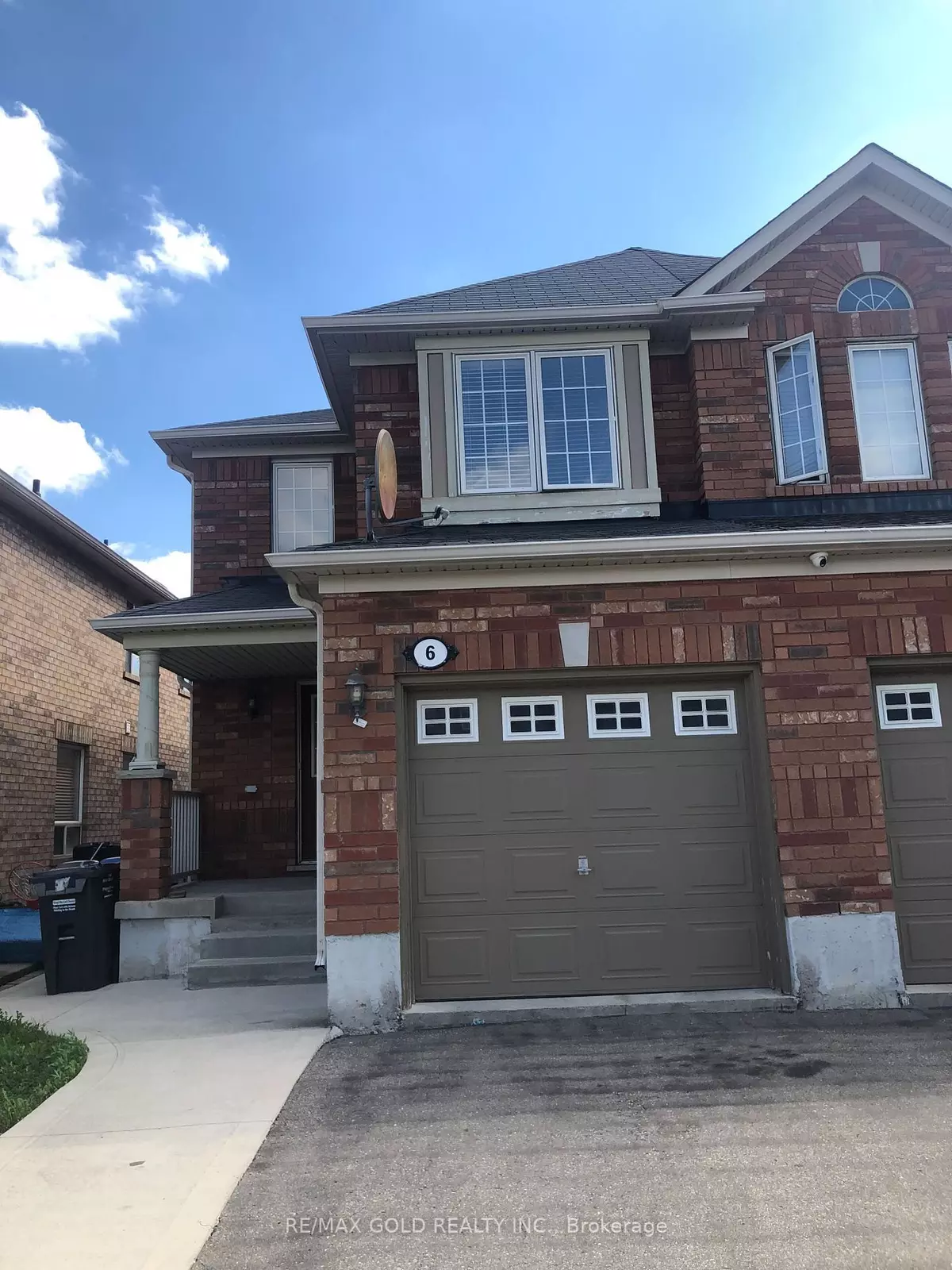 Brampton, ON L6S 0A9,6 Jingle CRES