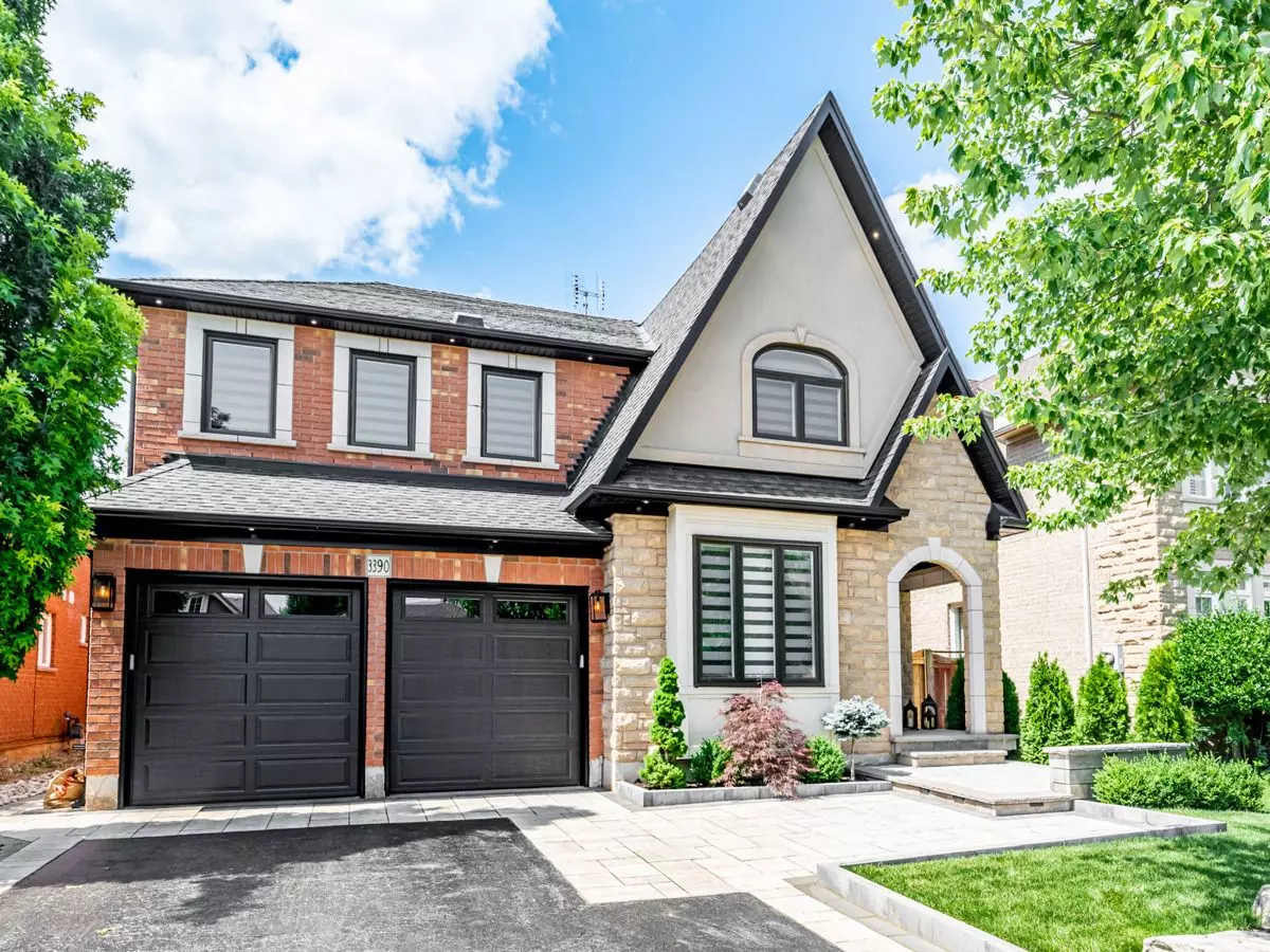 Oakville, ON L6L 6W4,3390 Fox Run CIR