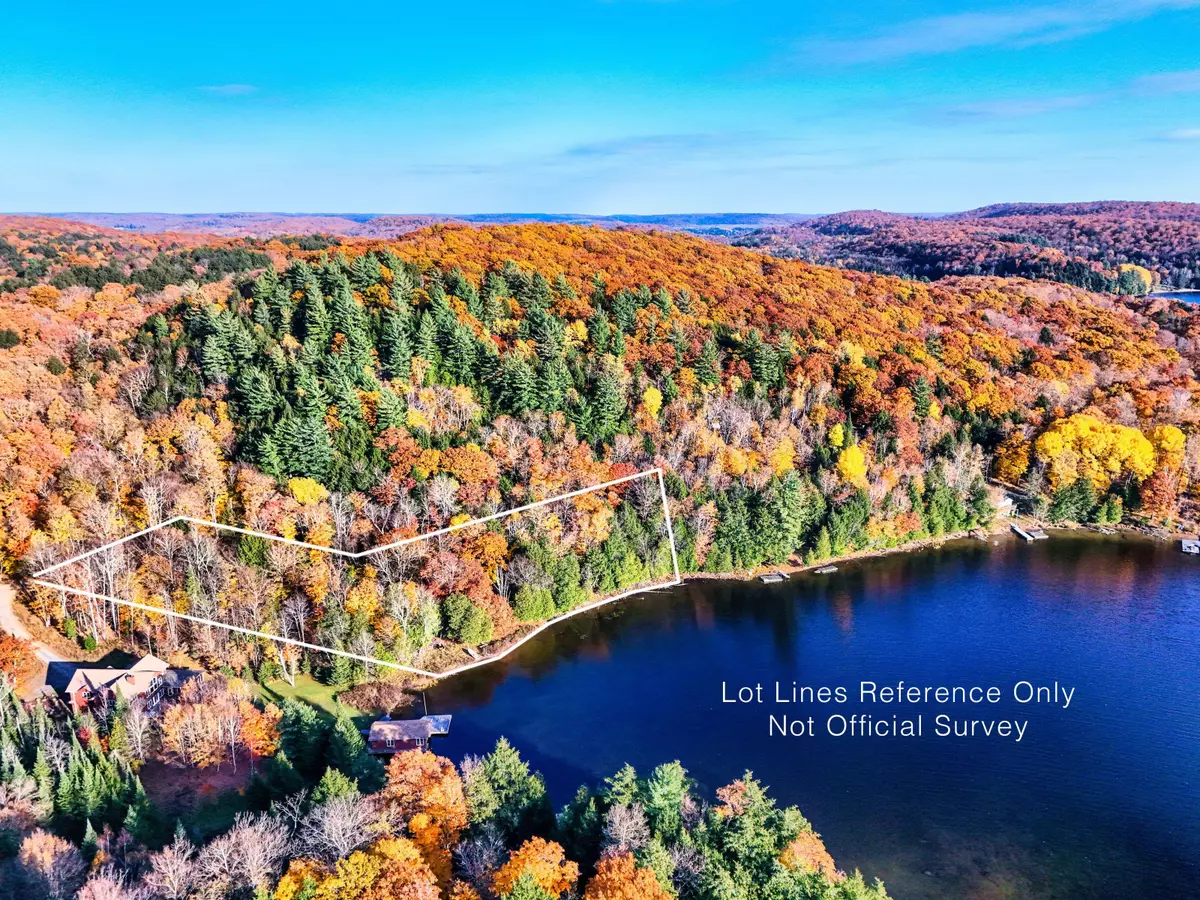 Lake Of Bays, ON P0A 1H0,1059 Hermans RD