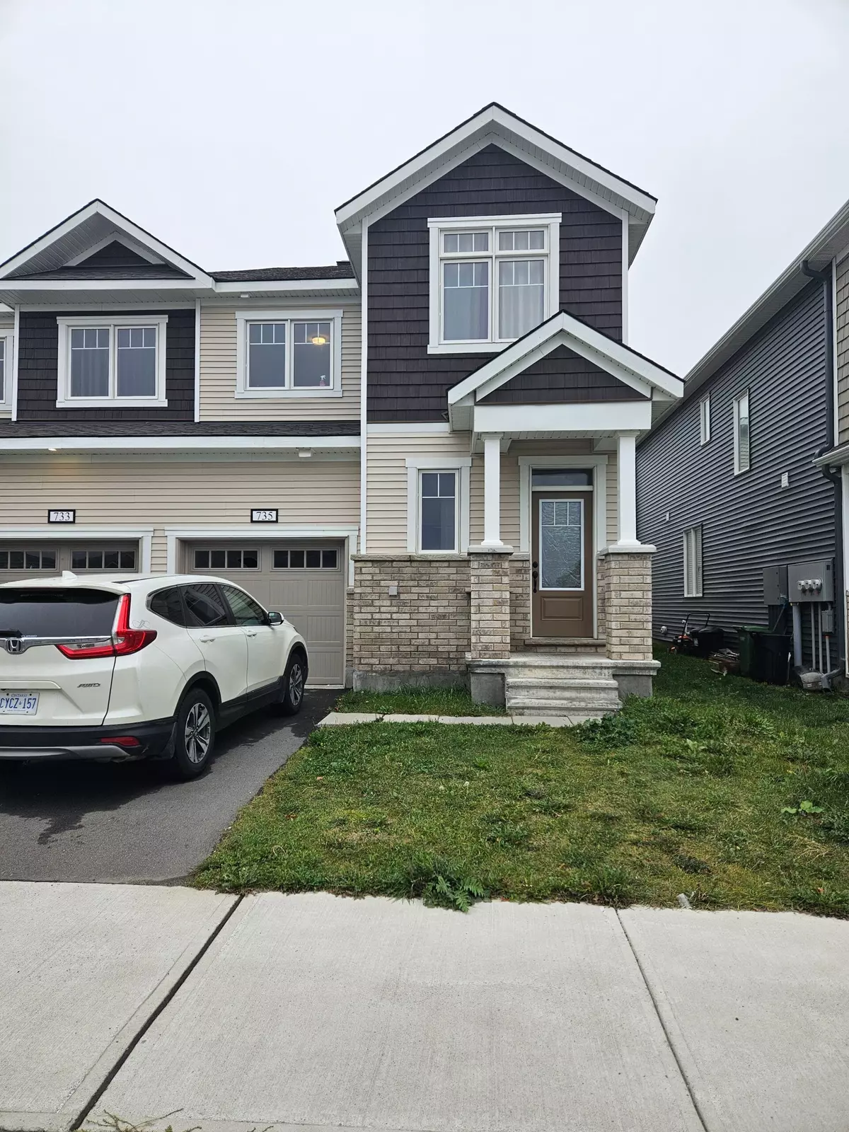 Stittsville - Munster - Richmond, ON K2S 2Y9,735 Derreen AVE