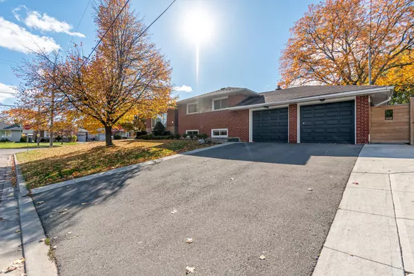 Toronto C13, ON M4A 2K7,71 Daleside CRES #Bsmt