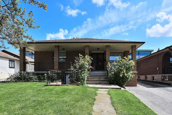 51 Ridge RD, Toronto W05, ON M3M 1C6