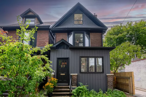 187 Fern AVE, Toronto W01, ON M6R 1K2