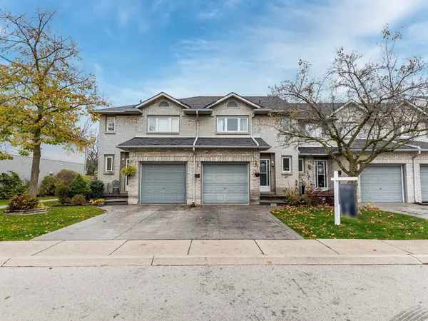 1 Royalwood CRES #58, Hamilton, ON L8E 4Y2