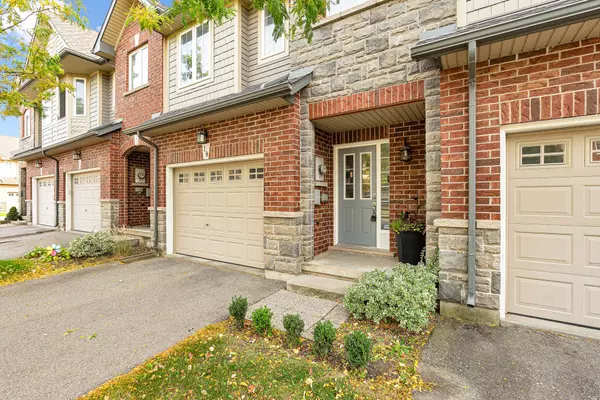 40 Dartmouth Gate #19, Hamilton, ON L8E 0B9