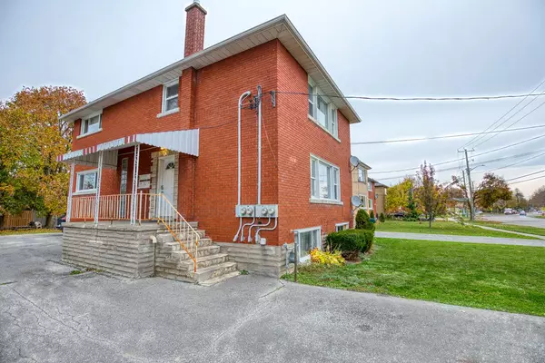 Kitchener, ON N2B 1L6,514 Krug ST