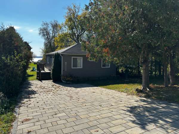 17 Price ST W, Brighton, ON K0K 1H0