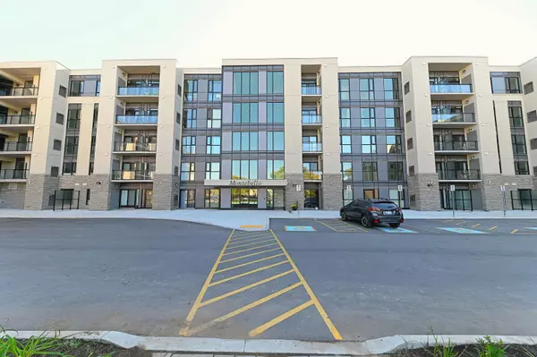 50 Herrick Ave AVE N #216, St. Catharines, ON L2P 2W7