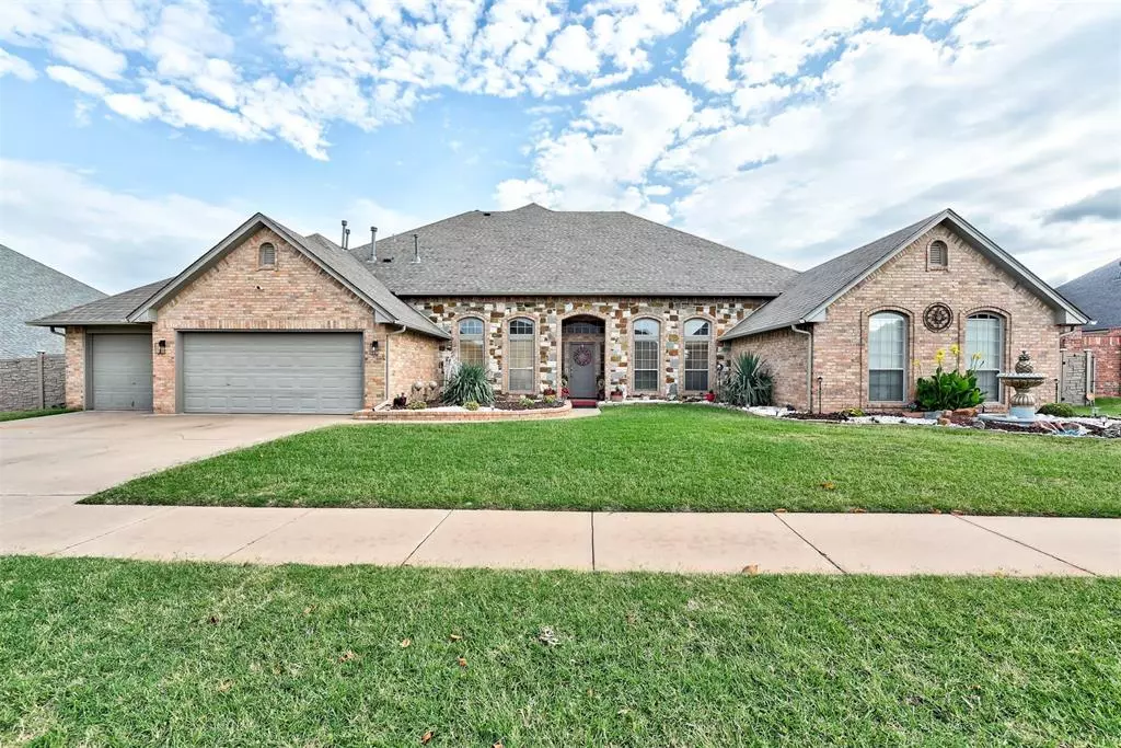 Edmond, OK 73013,605 NW 158th Street