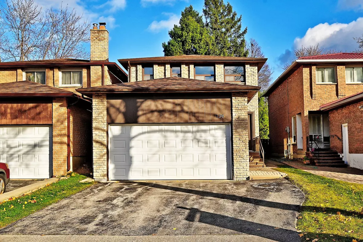 Markham, ON L3R 3R3,128 Larksmere CT