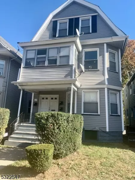 224 S Burnett St, East Orange City, NJ 07018