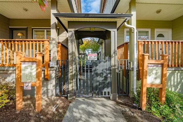 Nanaimo, BC V9S 1H6,582 Rosehill St #103