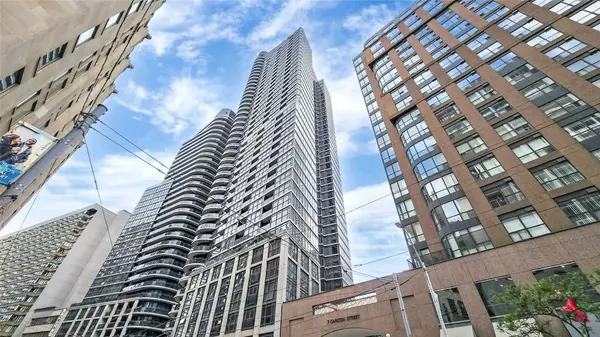 21 Carlton ST #1608, Toronto C08, ON M5B 1L3