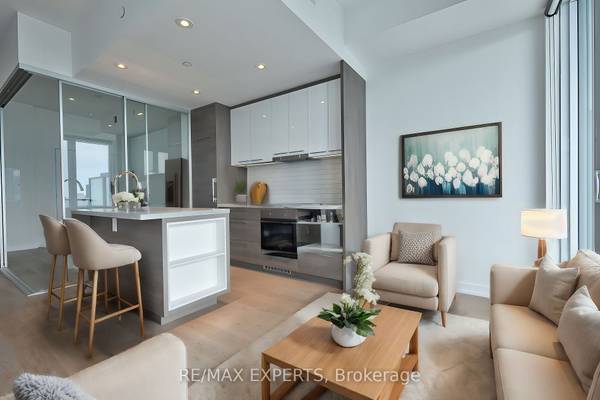 488 University AVE #3509, Toronto C01, ON M5G 0C1