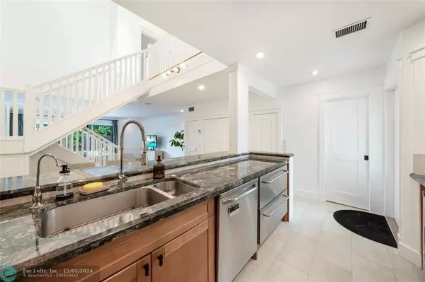 Lauderdale By The Sea, FL 33308,4509 Poinciana St