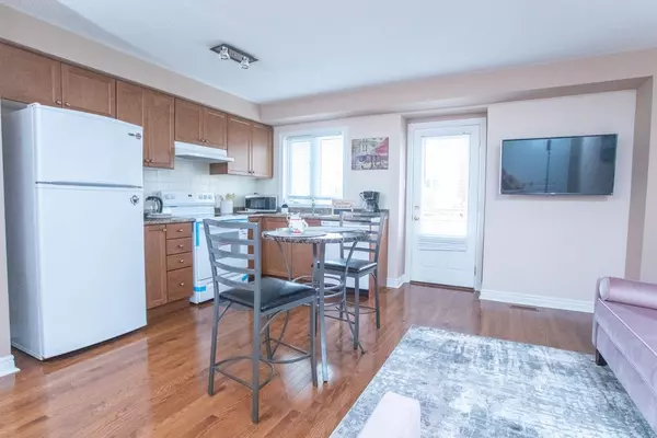 Vaughan, ON L6A 0N1,54 Chayna CRES