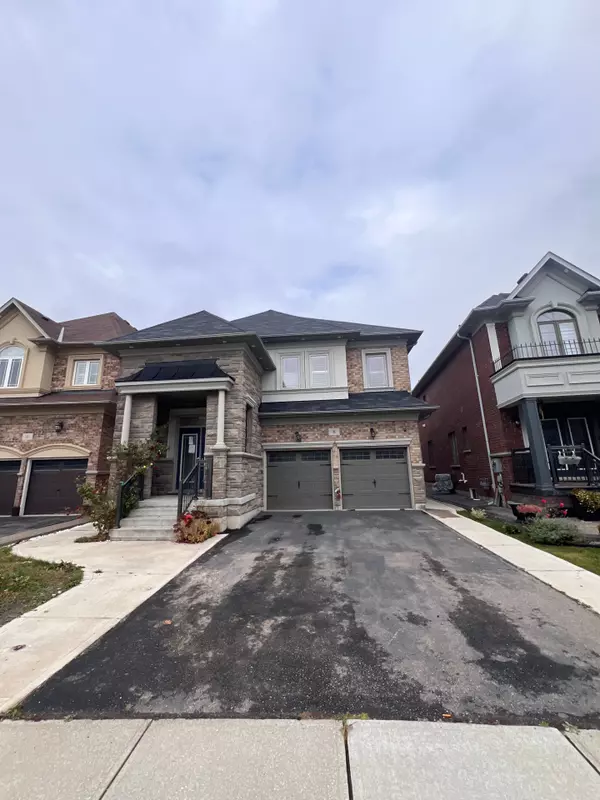 Brampton, ON L6P 4G2,8 Arda CRES