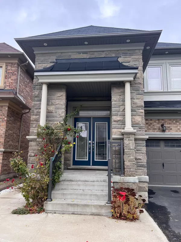 Brampton, ON L6P 4G2,8 Arda CRES