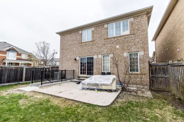 Milton, ON L9T 7N4,452 Wettlaufer(Basement) TER