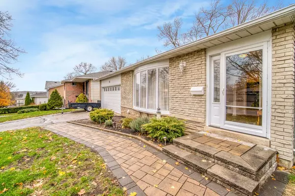 Brantford, ON N3T 5X8,36 Hillcrest AVE