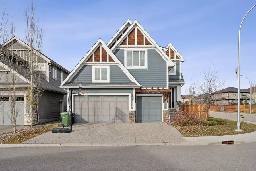 303 Tusslewood TER NW, Calgary, AB T3L 2W5